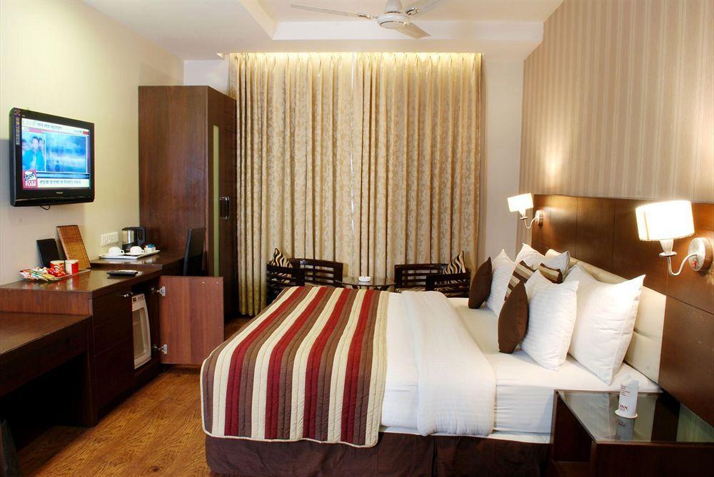 Liv Inn - Naraina New Delhi Luaran gambar